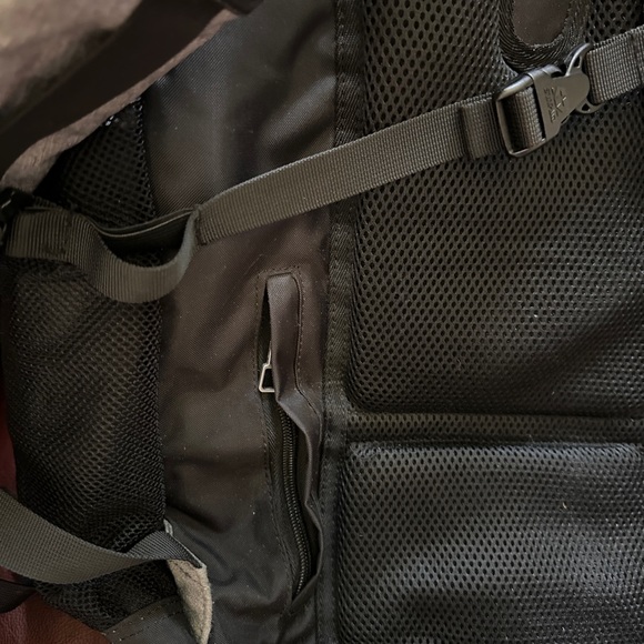 Large computer backpack - Picture 5 of 13